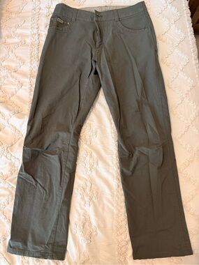 Kuhl Men's Olive Chino-Style Stretch Pants